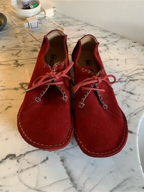 Clark’s Janey Mae Raspberry Red Suede moccasins. 9 1/2.